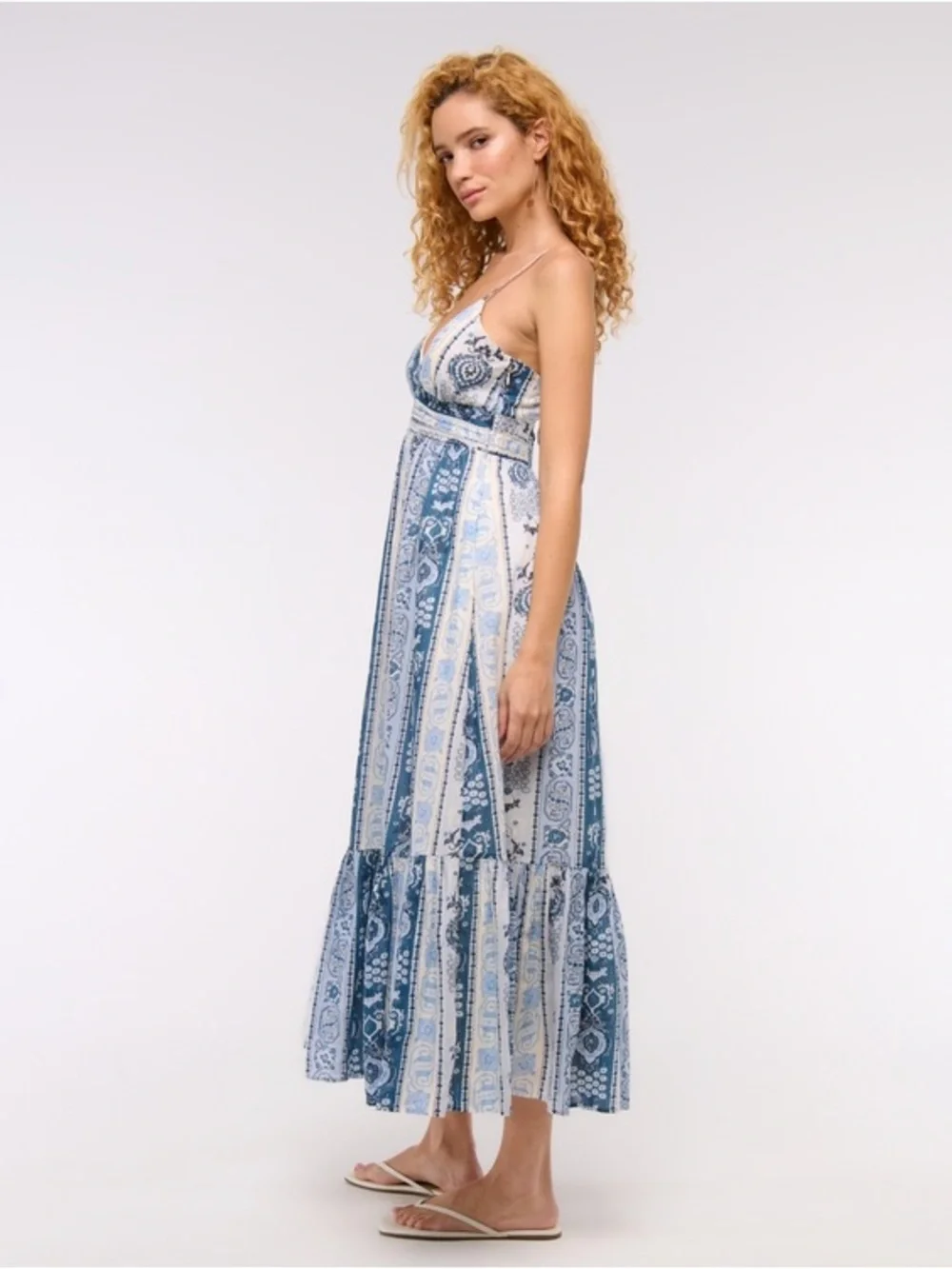 Abercrombie & Fitch Bra-Free Flowy Tie-Back Maxi Dress | Blue Pattern | Medium P